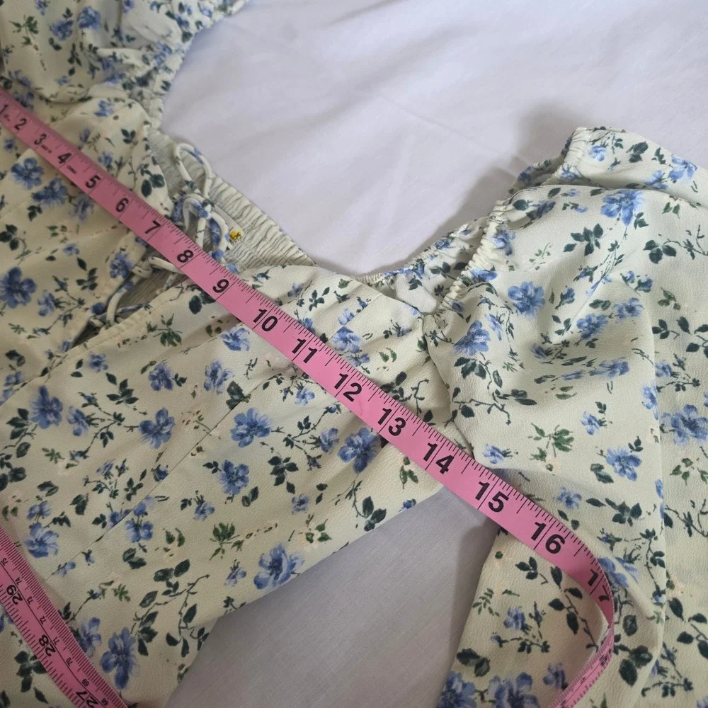 Abercrombie & Fitch Floral cottagecore lace up romantic Puff Sleeve top size XS
